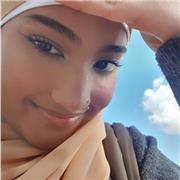 Professeur d'anglais, titulaire du FCE B2 de Cambridge, j'enseigne pour les élève allant du primaire au lycée.